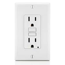 TOMA CTE LEVITON GFNTIW 120V 15AMP C PLACA